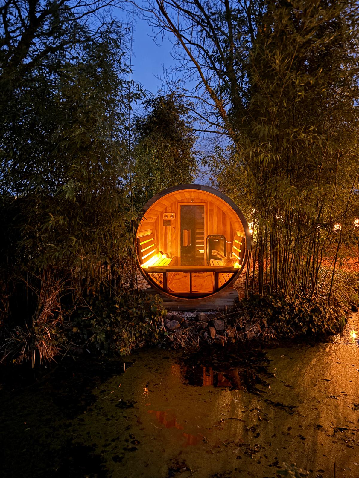 Japandi Lounge long dining table for groups